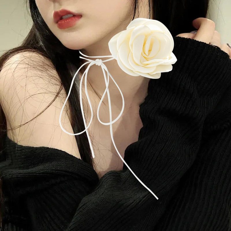 flower choker