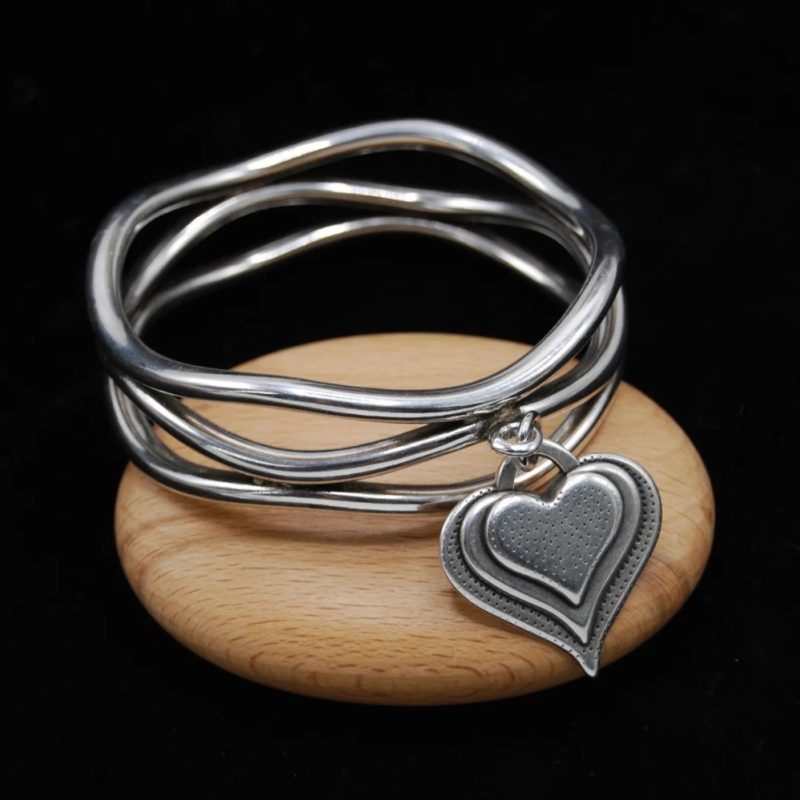 heart bangle bracelet