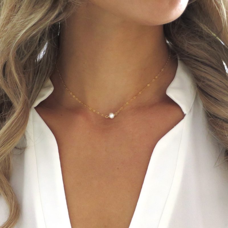 single pearl choker