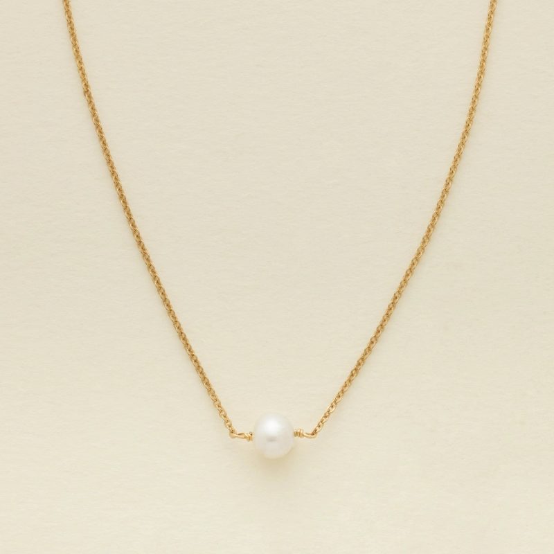 single pearl choker