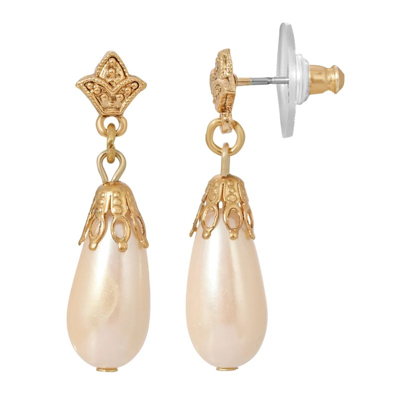 pearl drop earrings