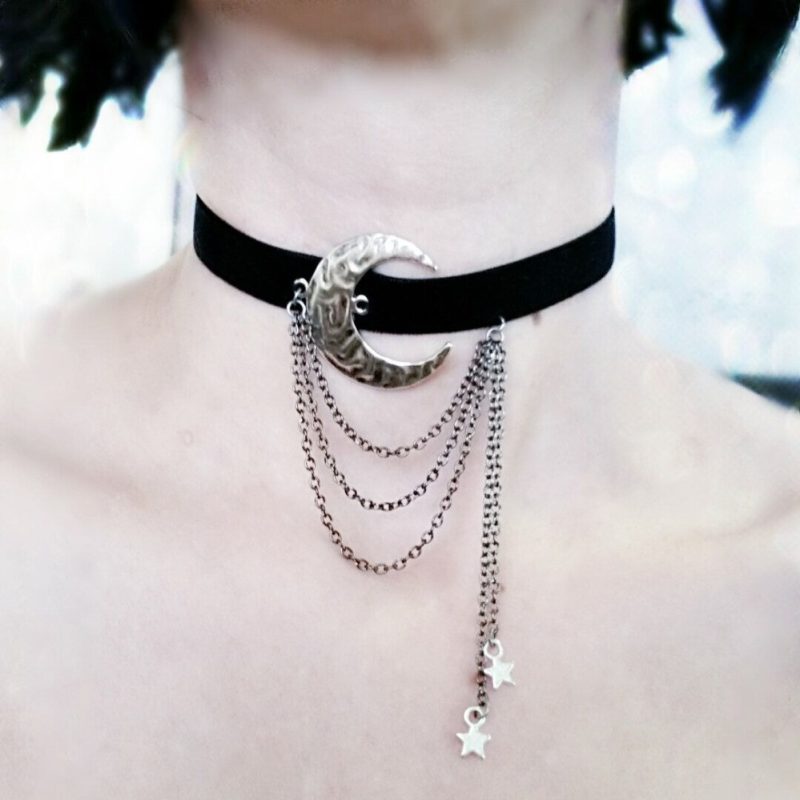 goth choker