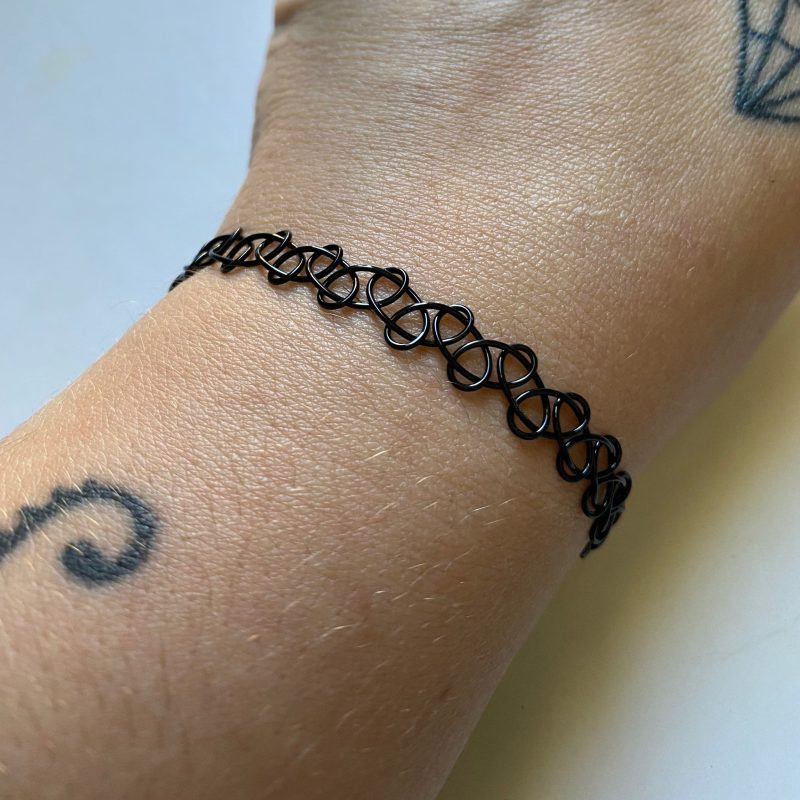 choker tattoo
