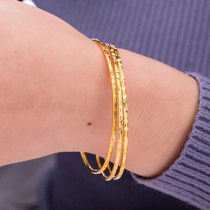 thin gold bangle