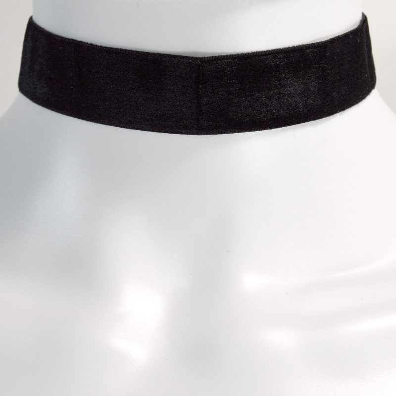 velvet choker