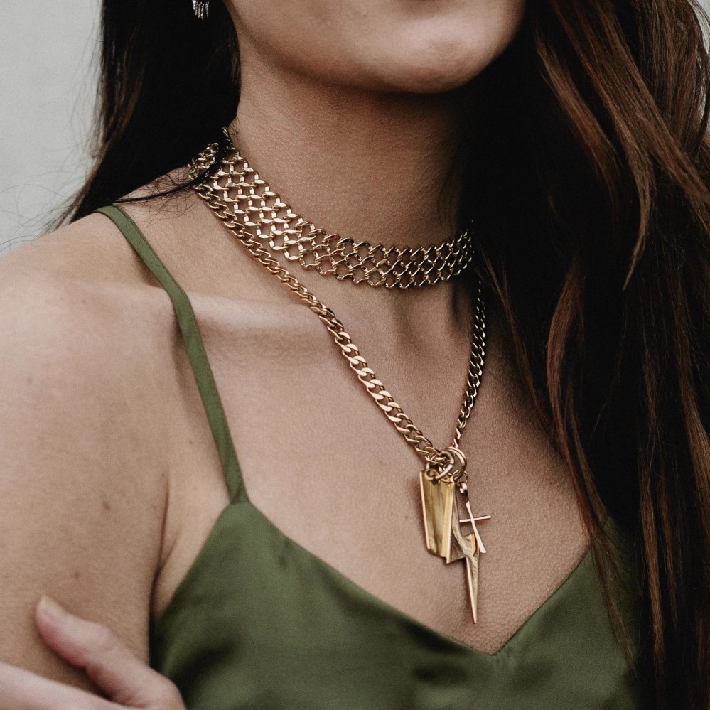 gold chain choker
