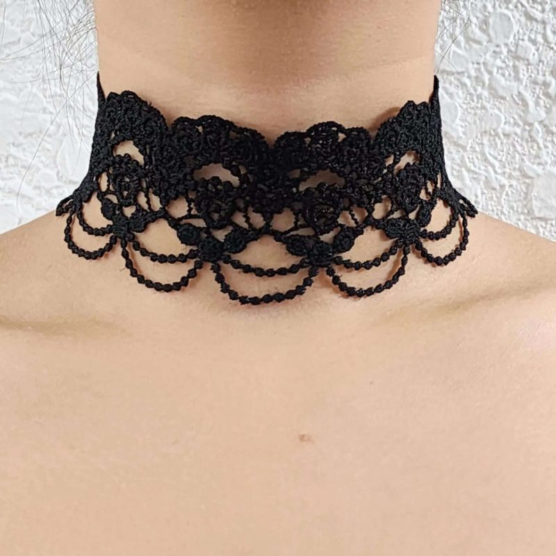 goth choker