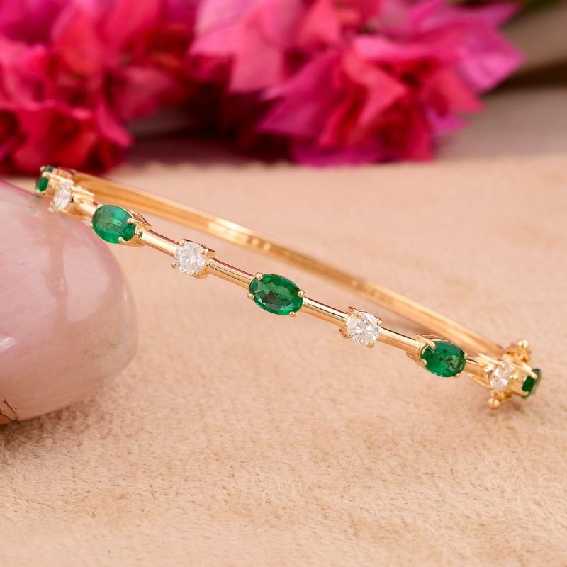 emerald bangle bracelet