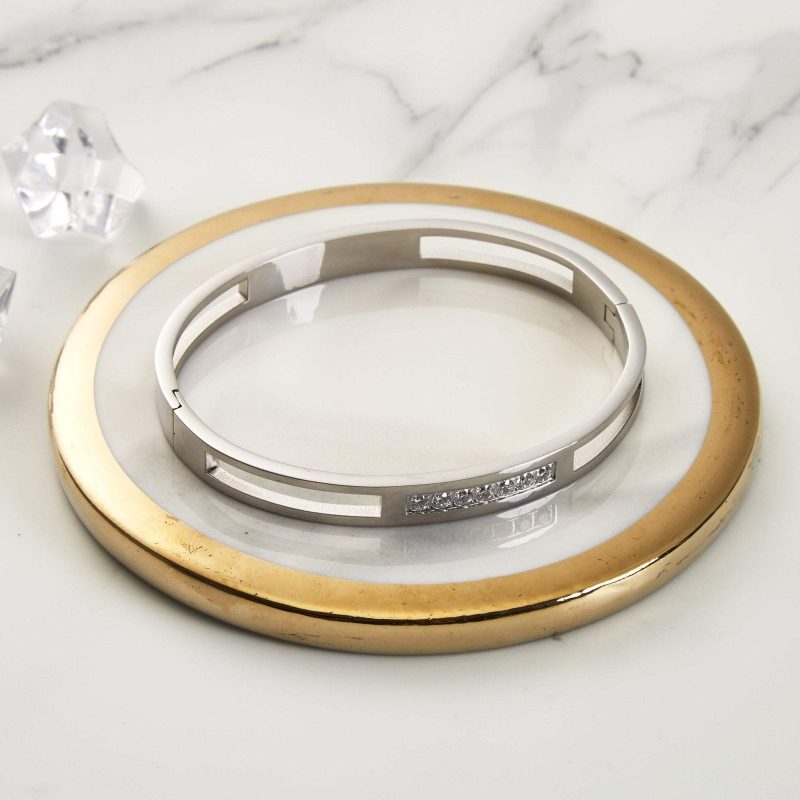 channel bangle