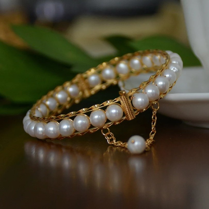 pearl bangle