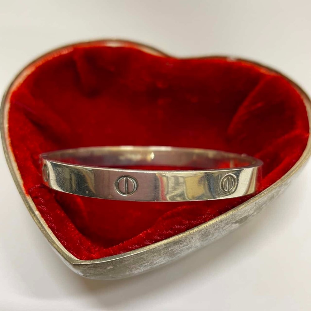 thick bangle bracelets