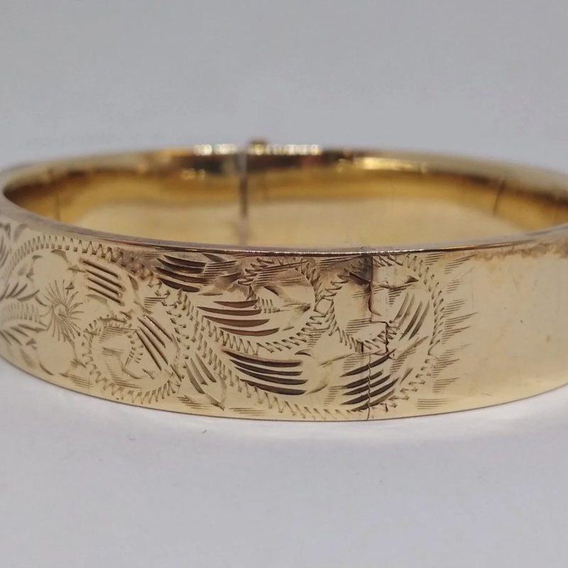 vintage gold bangle bracelet