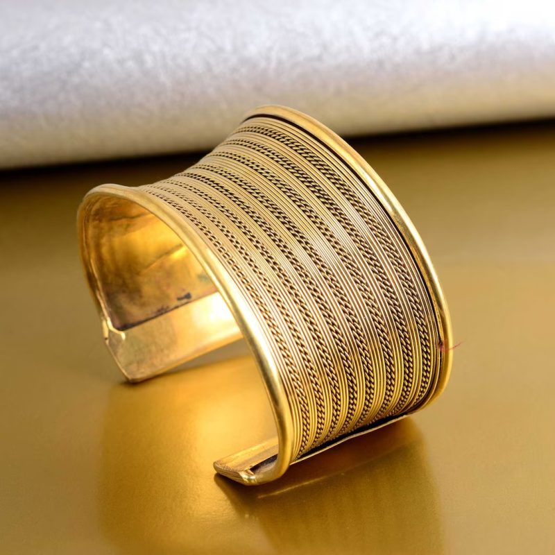 wide bangle bracelets