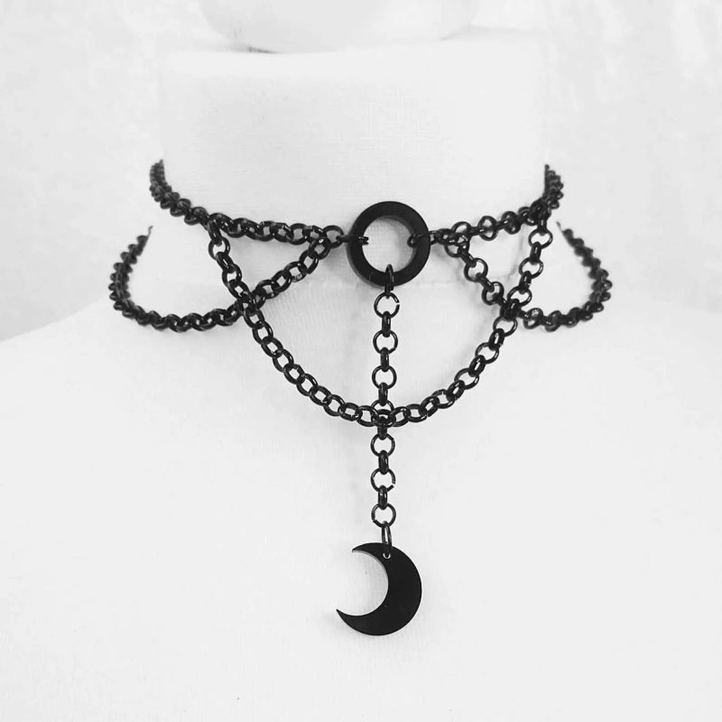 moon choker