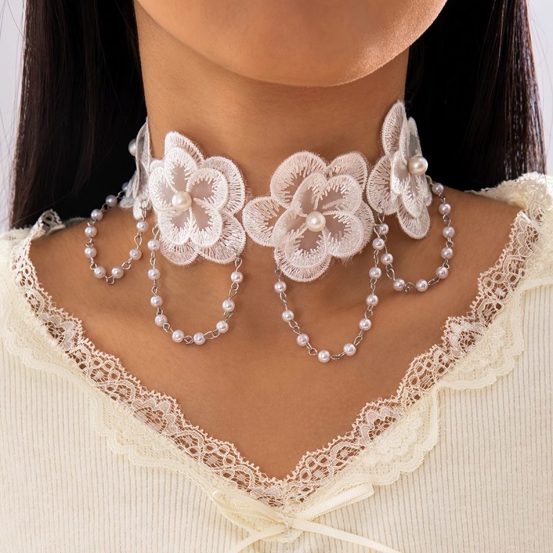 white lace choker