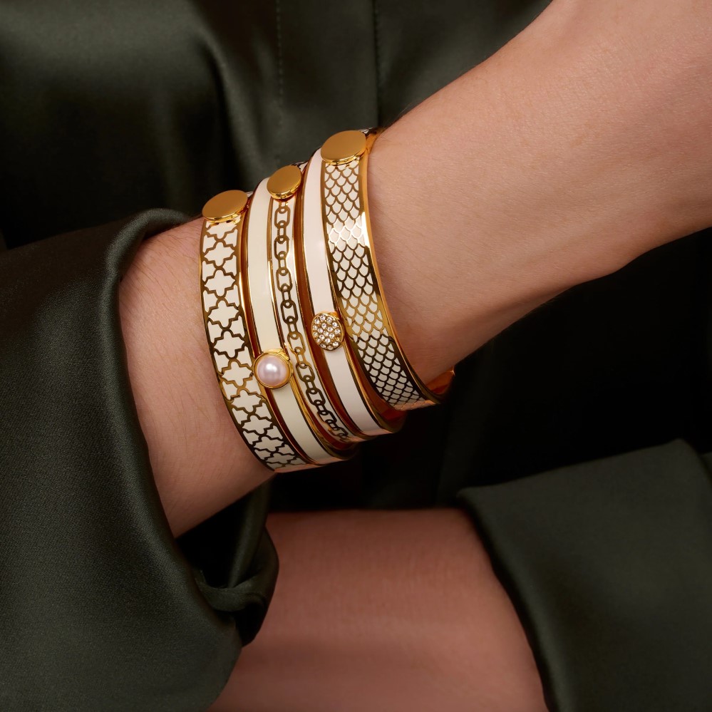 gold hinged bangle