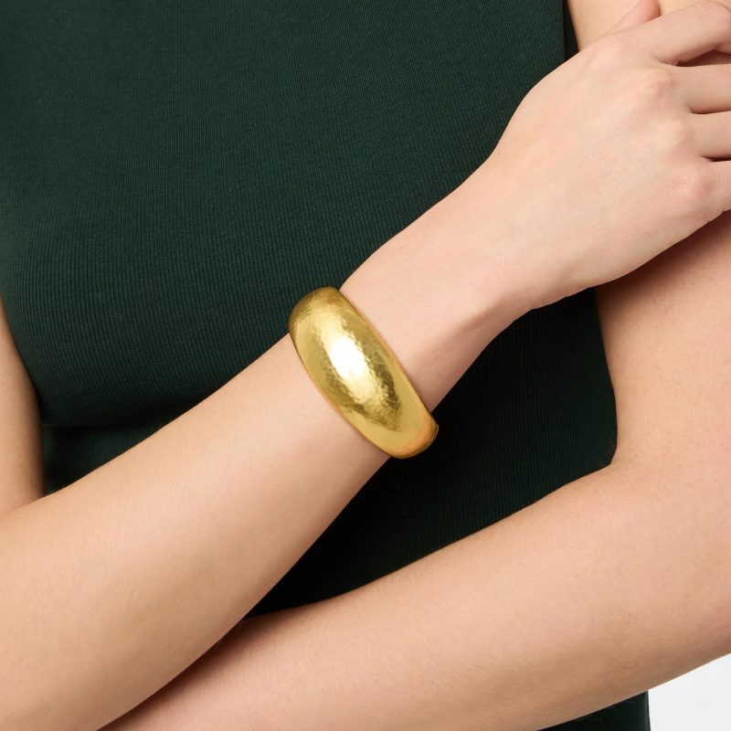 gold hinged bangle