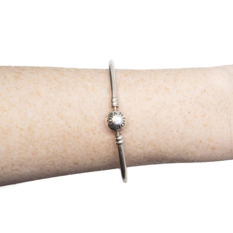 pandora moments bangle