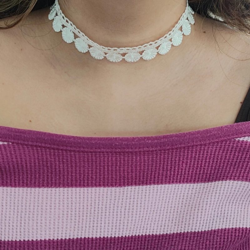 white lace choker